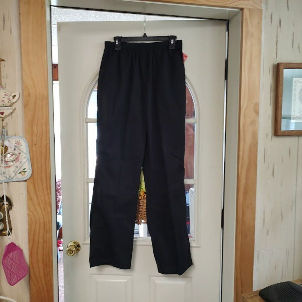 New Chic Black Pull On Pants Size Women's Misses 14 Average